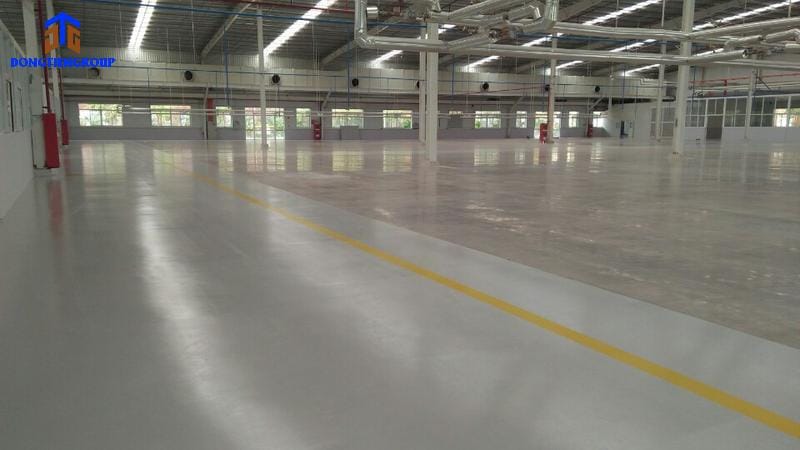 Sơn Epoxy Sàn Công Nghiệp 1 Thi Công Sơn Sàn Epoxy Giúp Sàn Vệ Sinh Trở Nên Dễ Dàng, Đơn Giản Hơn