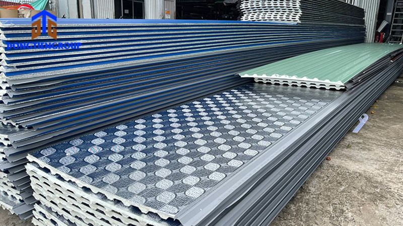 Tôn Xốp Cách Nhiệt 13 Giá Tôn Xốp Cách Nhiệt